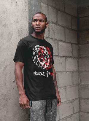 DELU LION NEVER SHOOK (unisex)